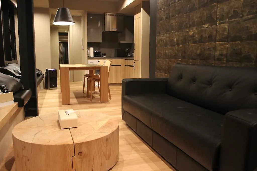Matthew Suites Ōmagari